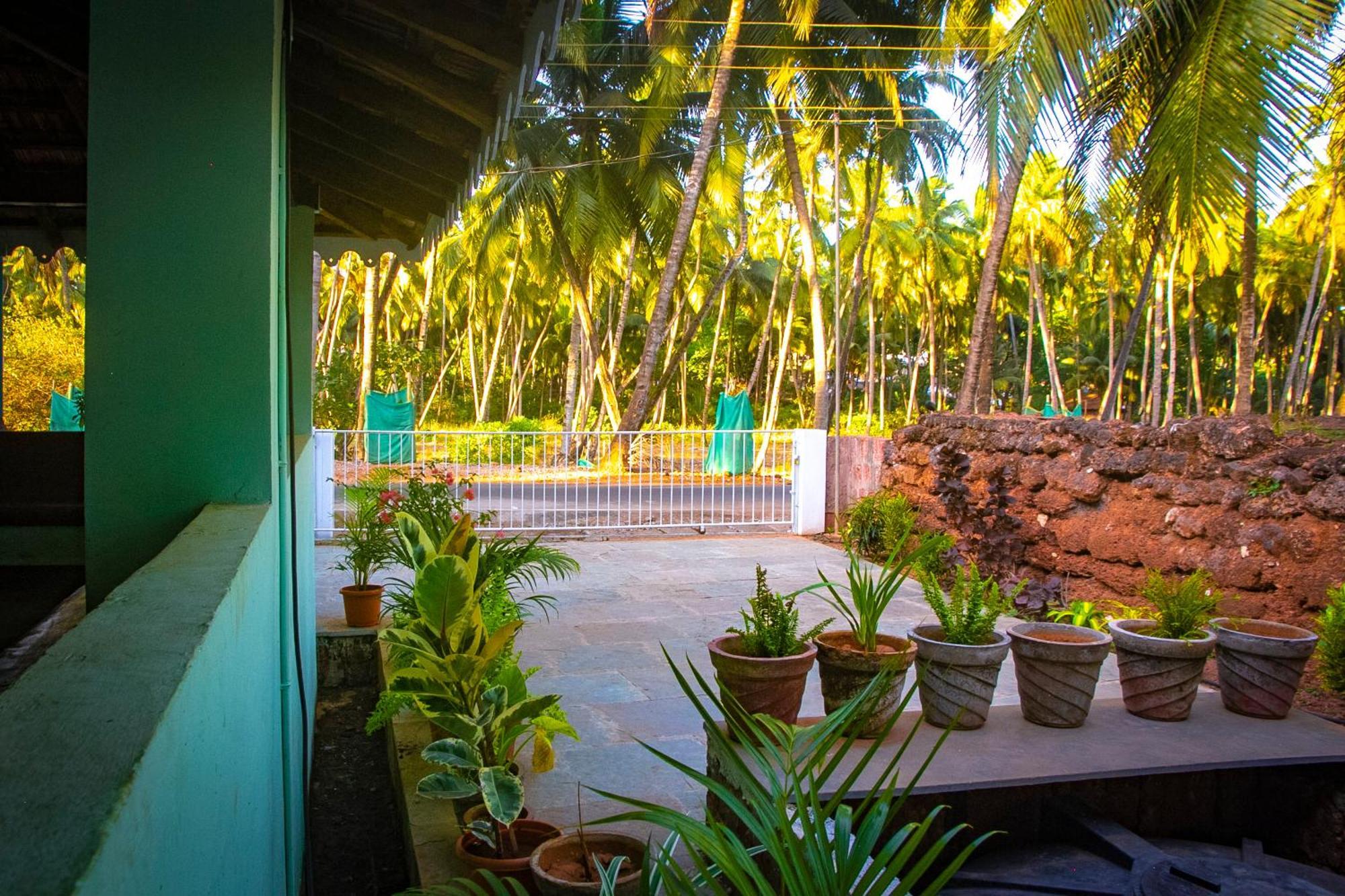 The Bungalow Bogmalo An 1880 Indo Portuguese Heritage Beach Villa South Goa Esterno foto